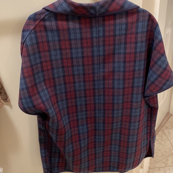 Aritzia wool poncho xxs/xs (oversized) - Picture 3 of 4